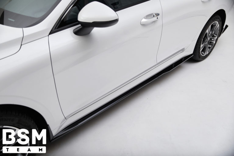 Сплиттера Под Пороги до брызговиков Kia K5 2020-2022 АБС Пластик
