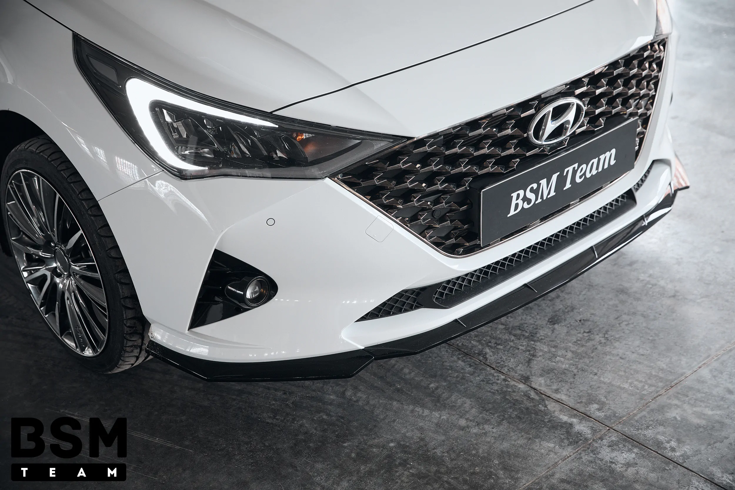 Центральная часть (середина) Сплиттера Переднего Бампера Hyundai Solaris hs 2020-2025 Рестайлинг АБС Пластик — изображение 2