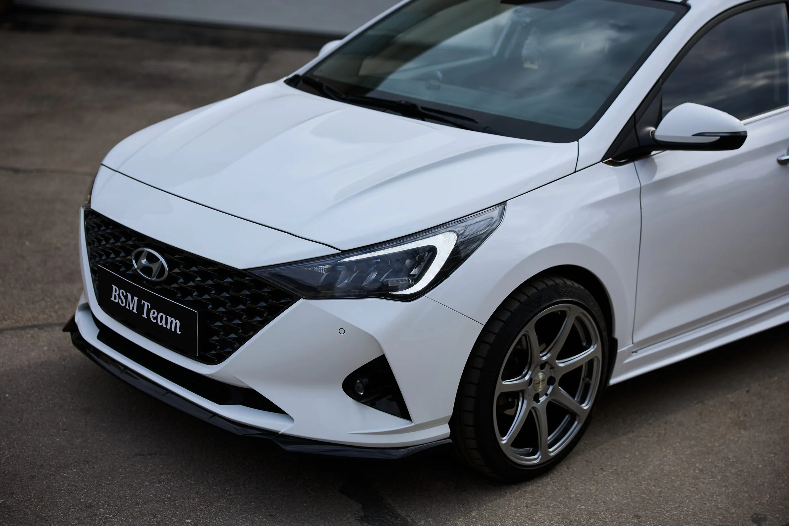 Капот для Hyundai Solaris 2 2017-2025 — изображение 8