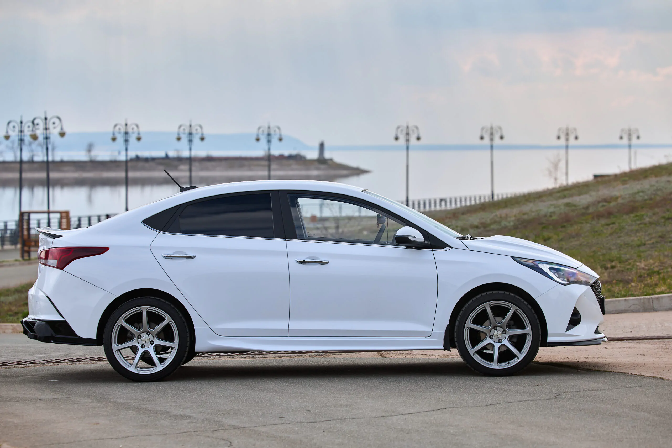 Капот для Hyundai Solaris 2 2017-2025 — изображение 4
